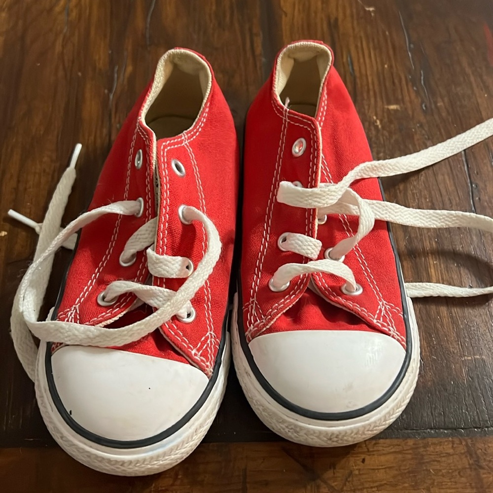 Red converse